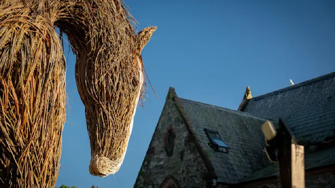 Dark Space Planetarium