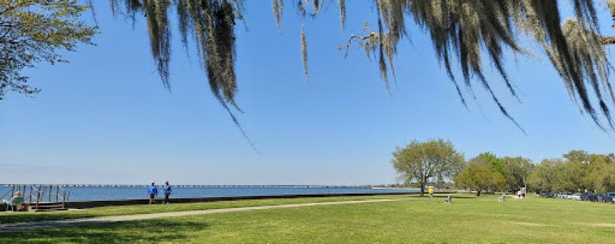 Mandeville Lakefront