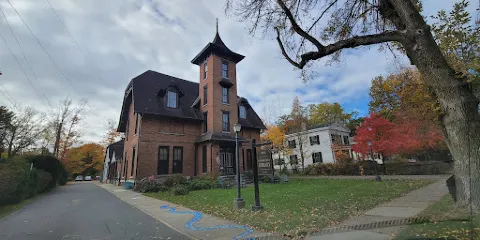 Kirkland Town Library
