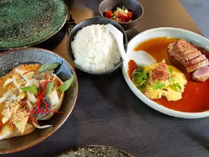Spirit House Cooking School