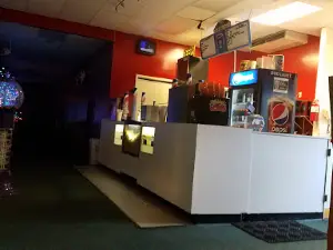 Hollywood Cinema