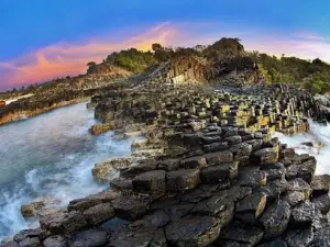 Bãi biển Gành Đá Đĩa