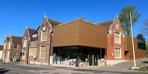 Maidstone Museum & Bentlif Art Gallery