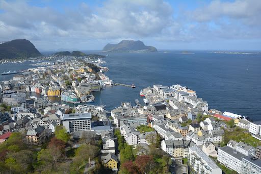 Byrampen Viewpoint(Alesund)