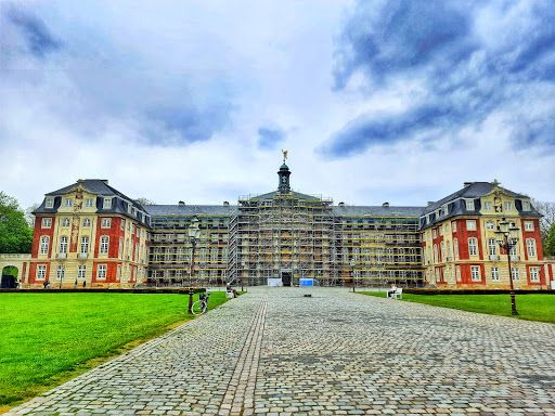 Schlossplatz