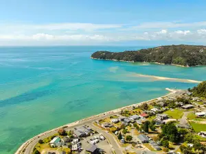 Marahau Beach Camp