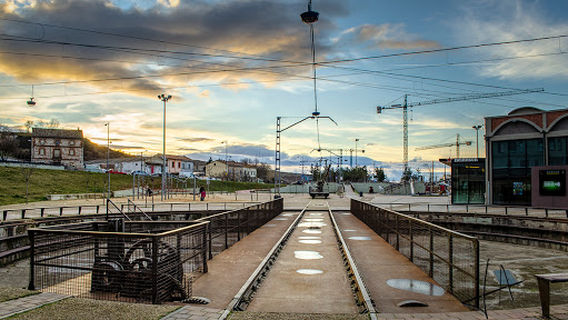 Parque infantil Hangar