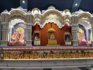Bhakti Bhawan - Dome, Kripalu Dham Mangarh