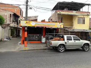 Saman Del Norte Park