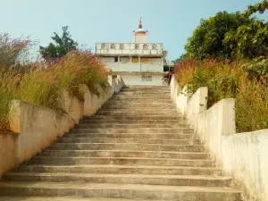 Badrinath Temple, Girola