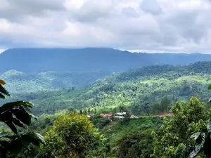 Puncak Gunong Salak