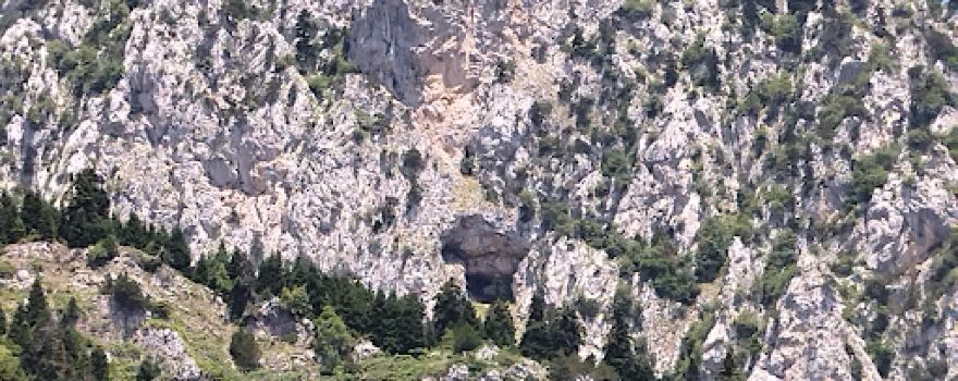 Σπήλαιο Αρκουδότρυπα (Cave Arkoudotrypa)