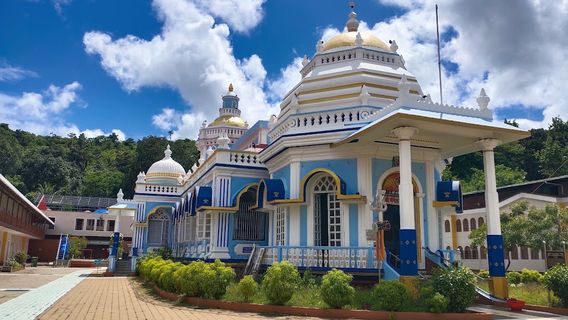 Shree Mangesh temple