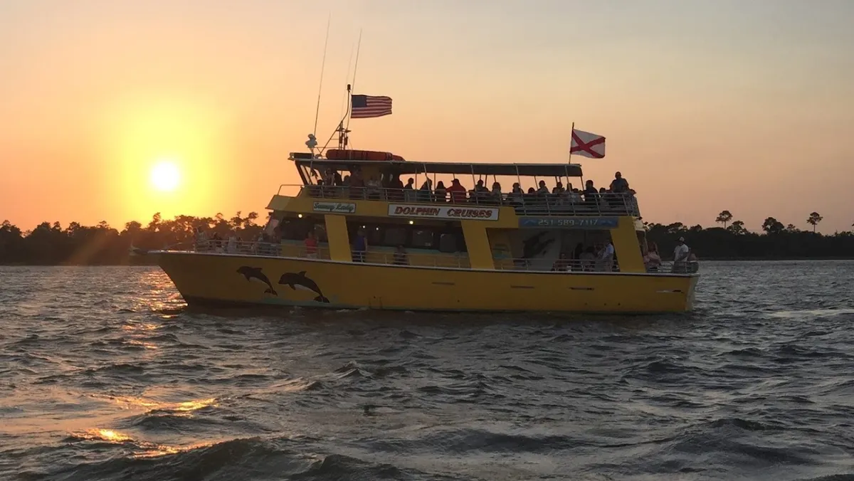 Sunny Lady Dolphin Cruises at The Wharf