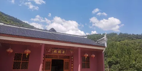 瀘溪縣武溪鎮香爐山寺