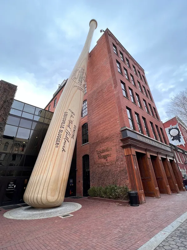 3_Louisville Slugger Museum & Factory