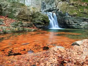 Maniava waterfall
