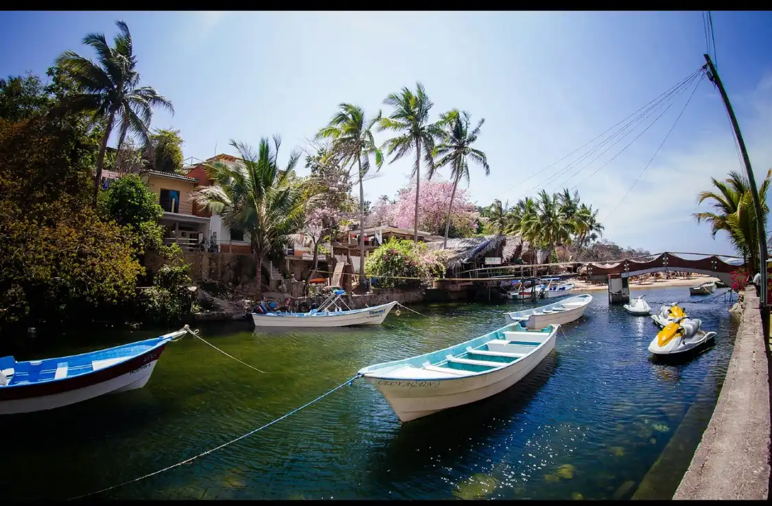 Hotels near Mismaloya Beach