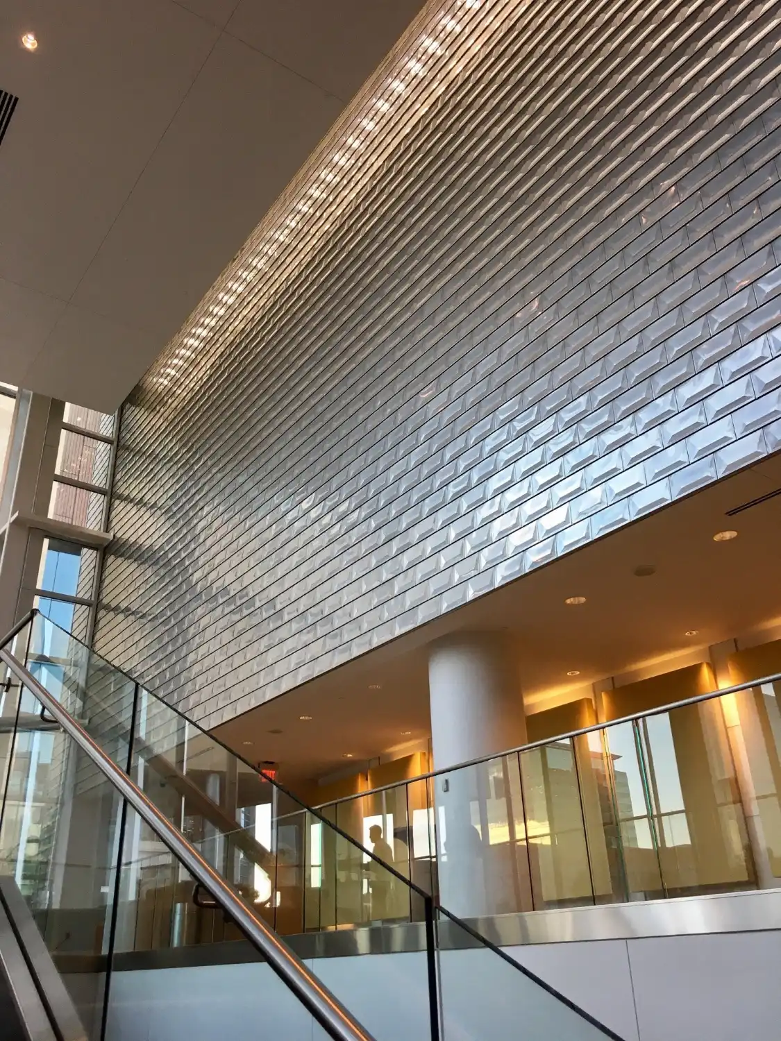 Hotels near Knight Theater
