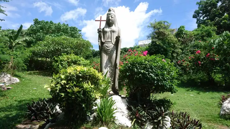 Hotel dekat Madonna of Japan