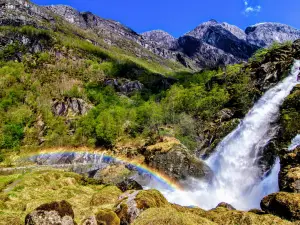 Briksdal Glacier (Briksdalbreen)