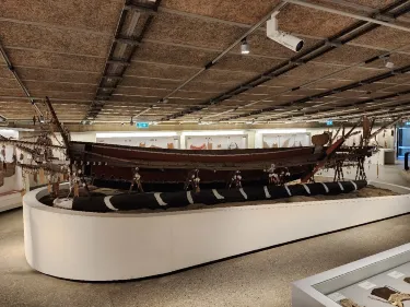 Papua New Guinea National Museum & Art Gallery