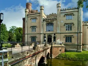 Kornik Castle