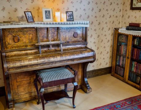 伊斯特伍德 自由行套票