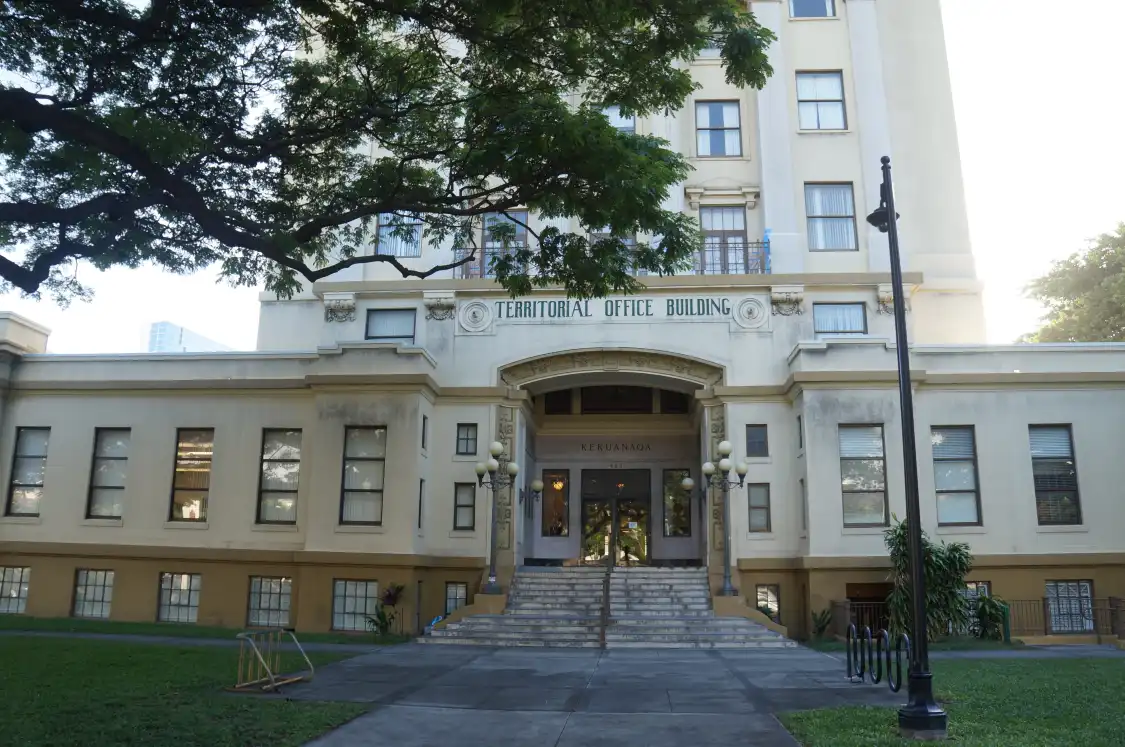 Hotel in zona Territorial Office Building