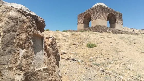 Chaar Taaghi Zigurat