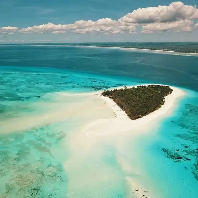 Hotels near Tumbatu