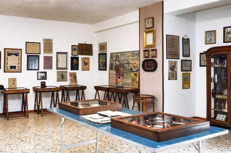 Hotel in zona Museo di Napoli - Collezione Bonelli