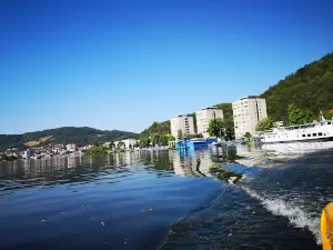 Croaziere în Cazane - Plimbări cu barca