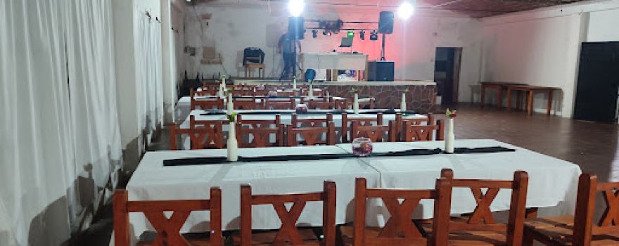 Club Villa Garin