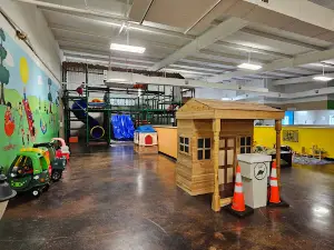 Lil Bambinos Playtorium, LLC