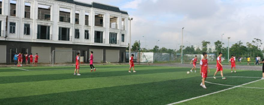 Sân bóng Picenza Thái Nguyên
