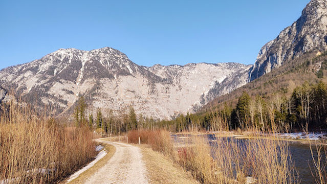 BSFZ Obertraun Parkplatz Haus Dachstein