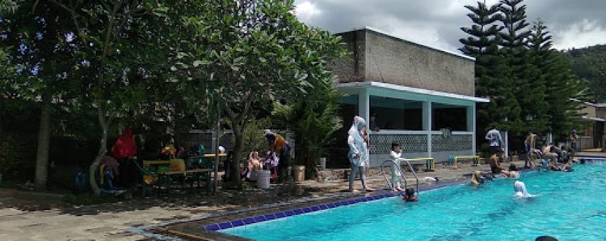 Kolam Renang Panorama