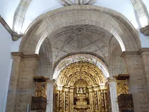 Basilica of the Holy Christ, Outeiro