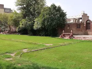 Lal Haveli Jampur