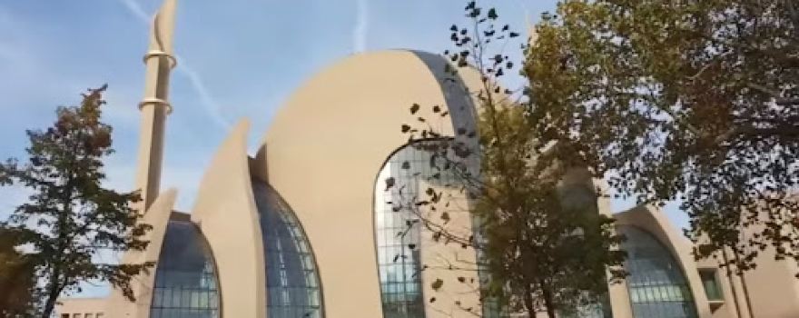 O'smat (Baxmal) markaziy masjidi