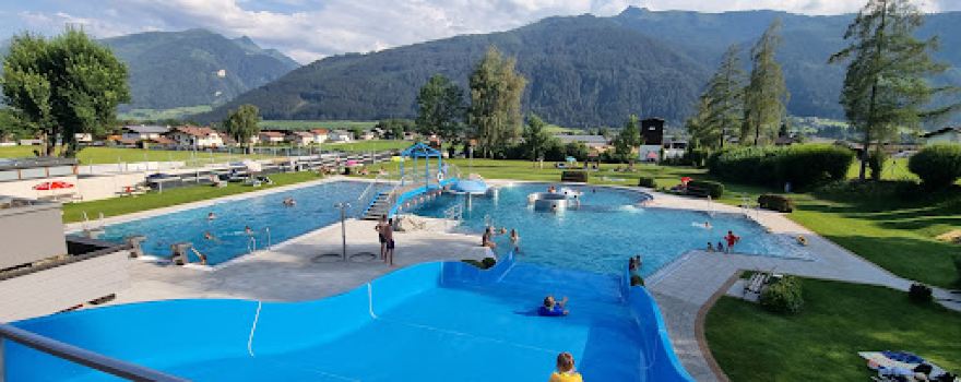 Public Pool Stuhlfelden