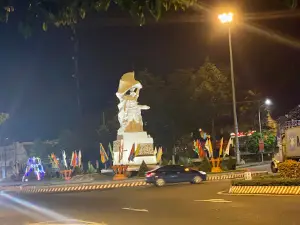 Quảng Trường Đức Lập
