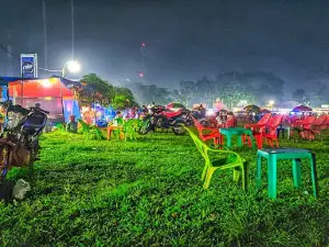 Lapangan Merdeka Sribhawono