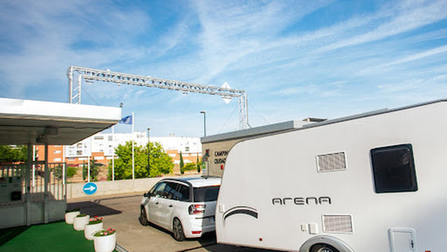 Camping Ciudad De Zaragoza