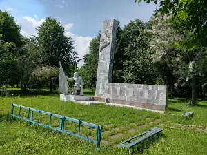 Parc Memorial Pripiceni - Răzeşti