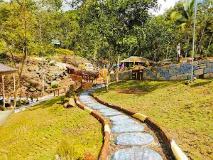 Green Desert Agritourism Park (Nueva Vida Cactus Garden)