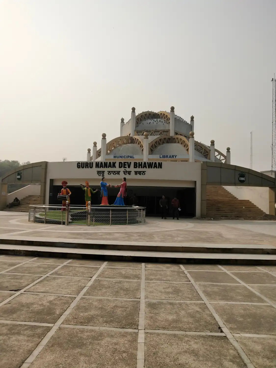 Hotels near Guru Nanak Dev Bhawan