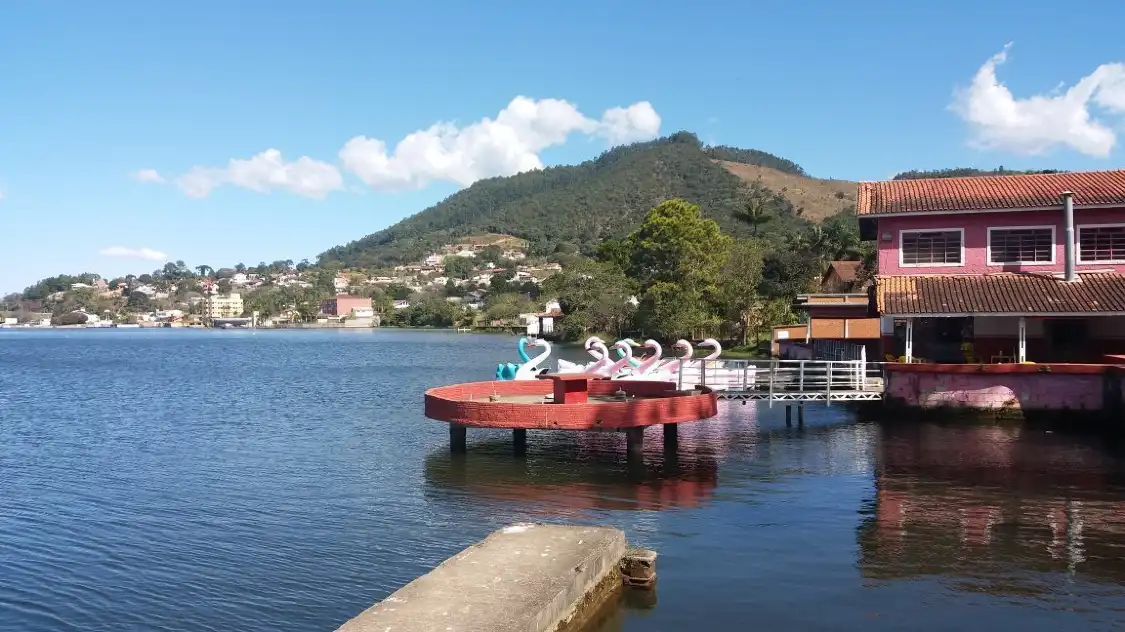 Các khách sạn gần Represa Bortolan