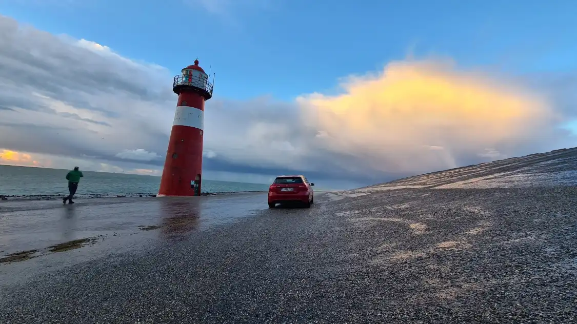 Hotels near Lighthouse 't High Light